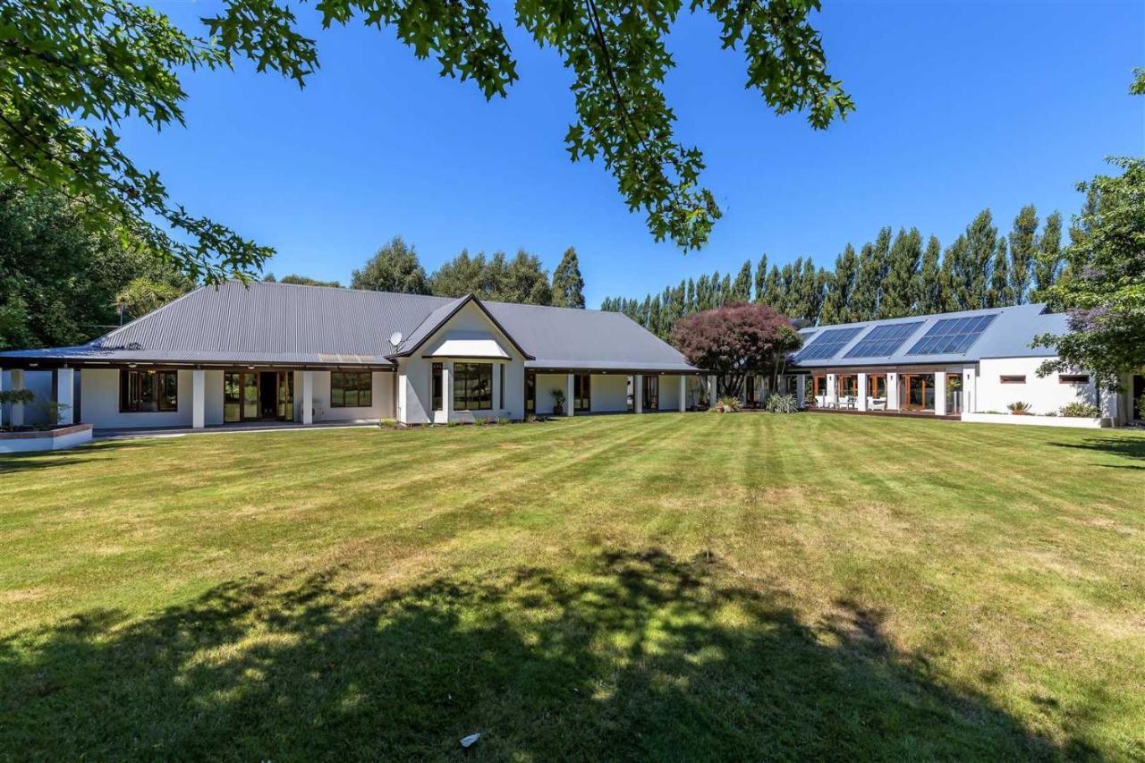 Bond Estate Luxury Accommodation Christchurch Exterior photo